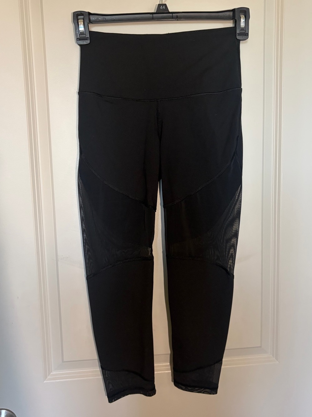 Black Victorias Secret Sport “knockout” capri legging with sheer panels